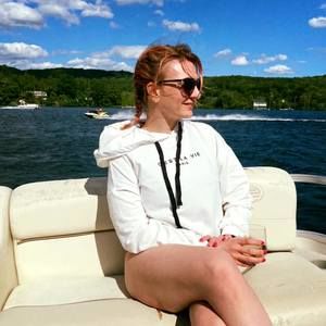 Meet your Posher, Raechel